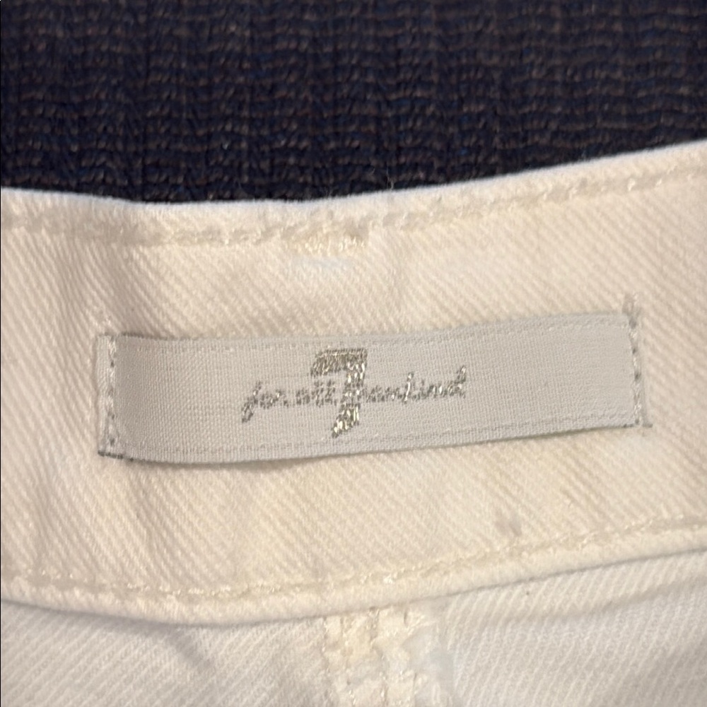 Women's 7 Seven for all mankind White Cream Frayed cut off Hem Shorts, size 26 - Picture 4 of 7